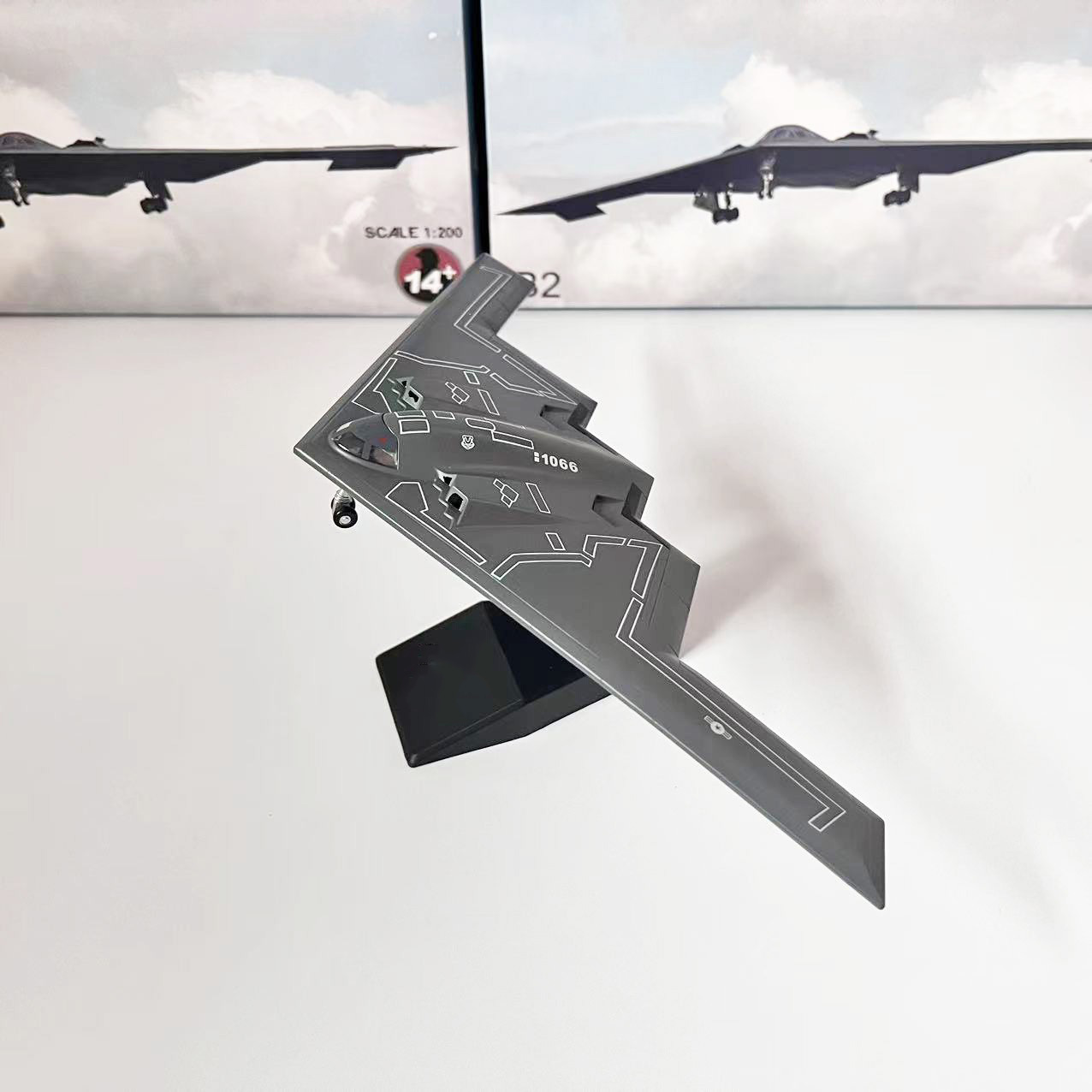 1/200 Ölçekli B2 USAF B-2A Bom - Model Kit Aircraft incelemesi ve fiyatı