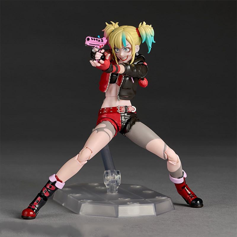 Stokta Mevcut Kaiyodo Harley Q - Model Kit Harley Quinn incelemesi ve fiyatı
