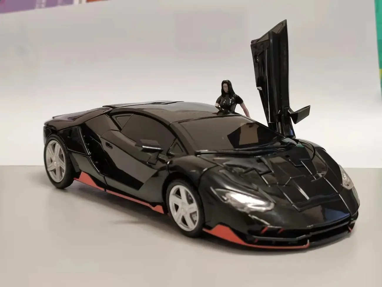 Stokta Dönüşüm Oyuncaklar La H - Model Kit Rodimus incelemesi ve fiyatı